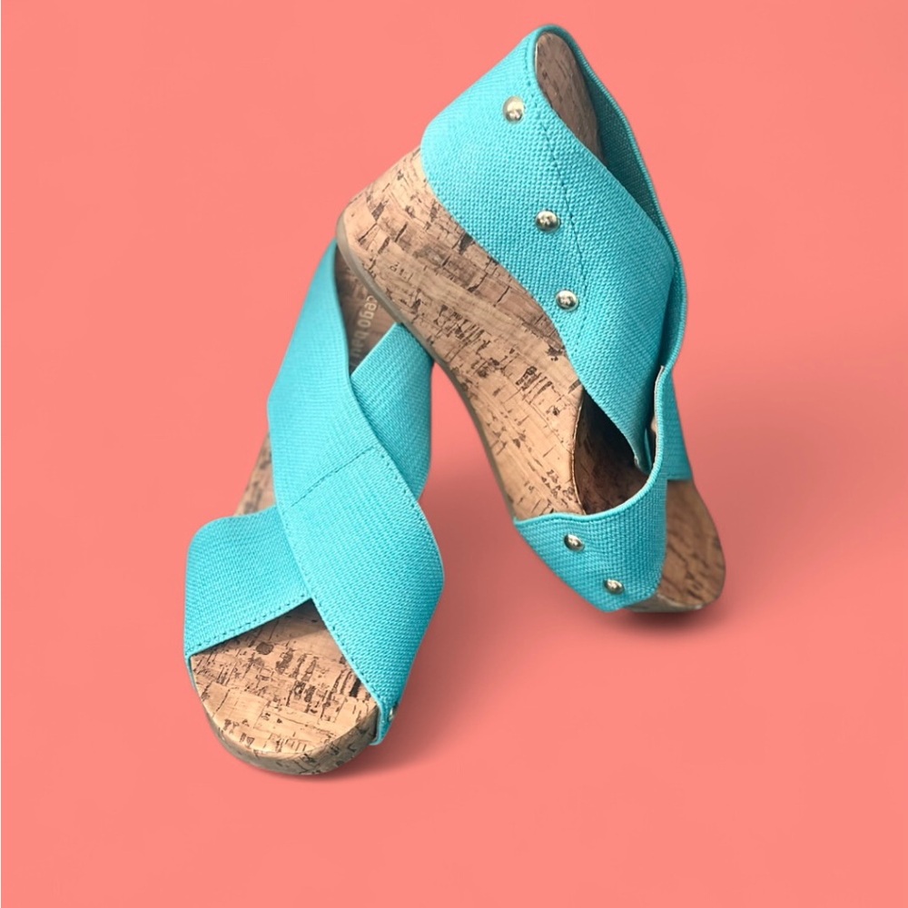 Stylish Turquoise Wedge Sandals